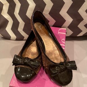 MICHELLE D Metalic "Pastry" Style Flats with Bow Detail
